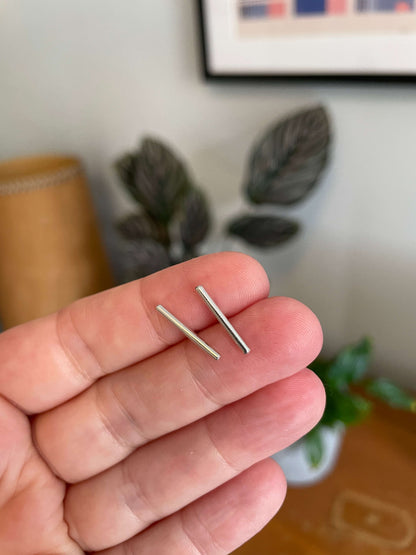 Minimal silver line studs