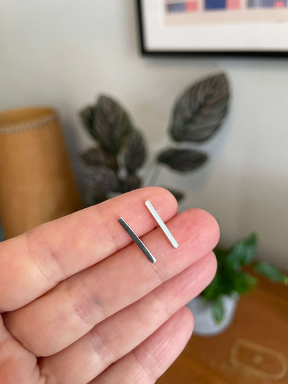 Minimal silver line studs